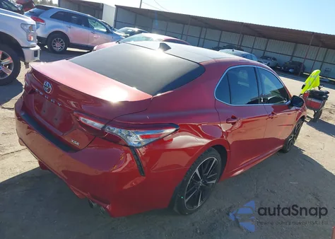 2019 Toyota Camry Xse z USA, uszkodzony, nr VIN 4T1B61HK9KU275585